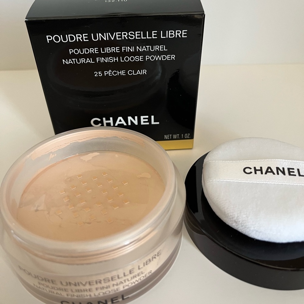 Chanel Natural Finish Loose Powder (25 peche clair) New & Sealed
